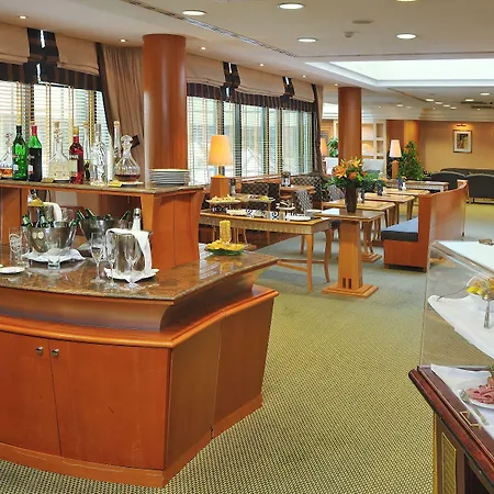 Hotel Verdi Aquincum 4*
